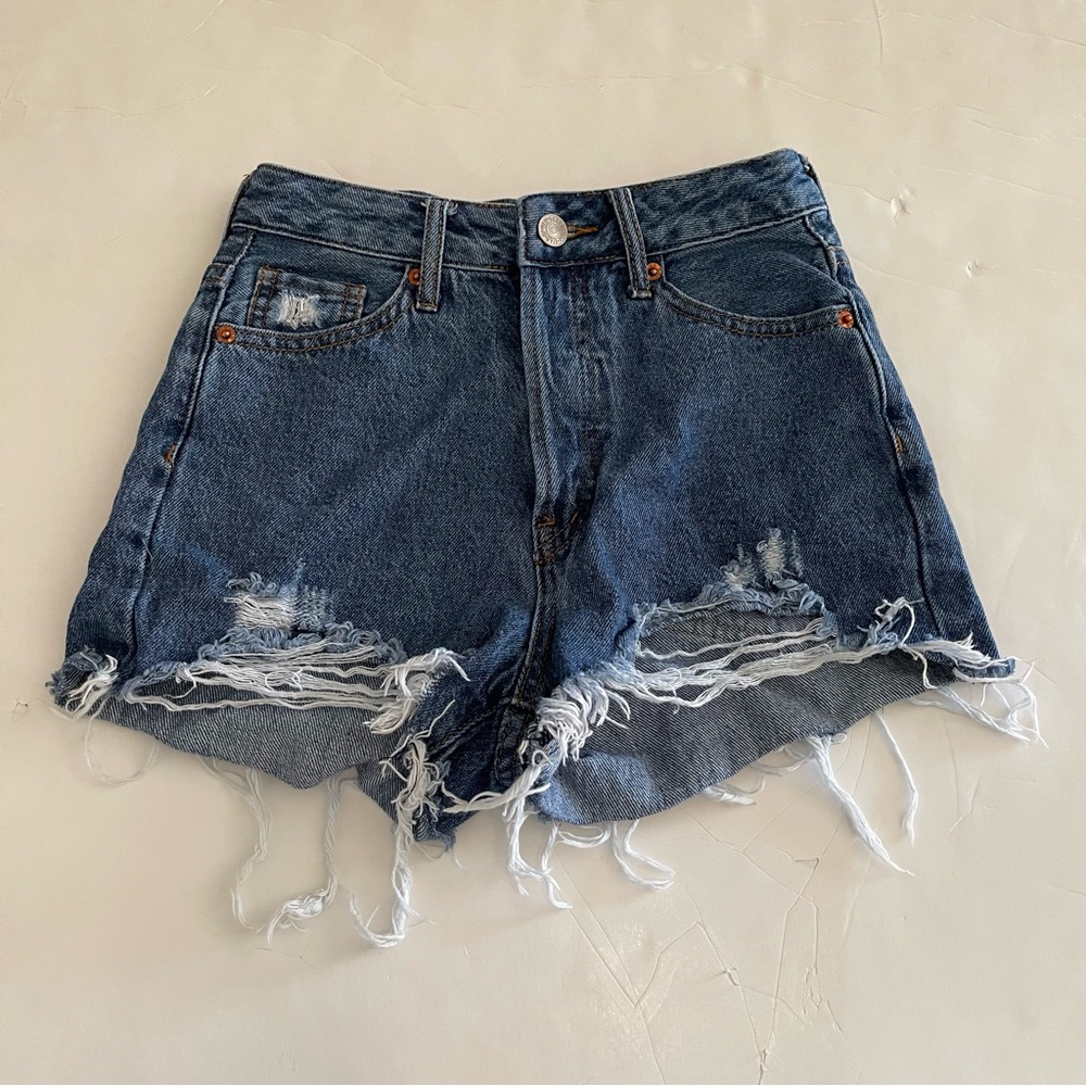 Dark Wash Distressed Denim Jean Mom Short Size 00